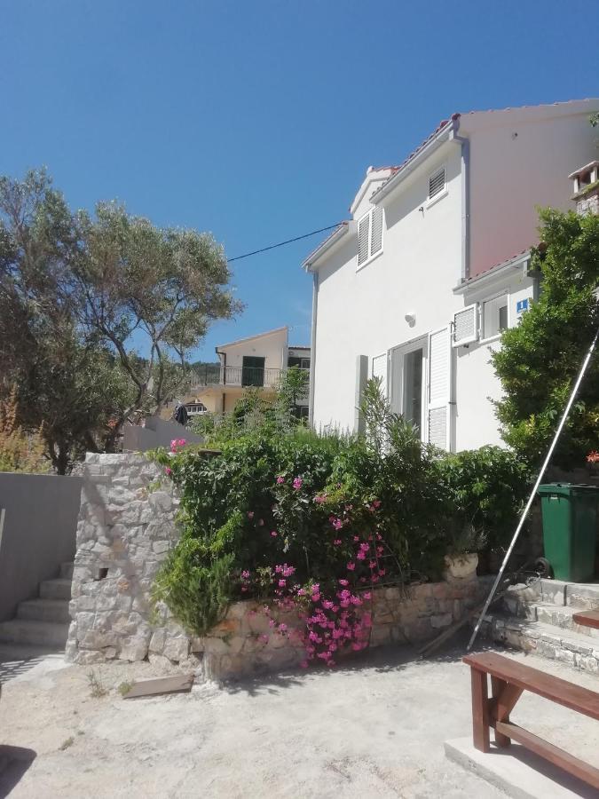 Apartment Zalo Donje Selo na Šolti Exterior foto